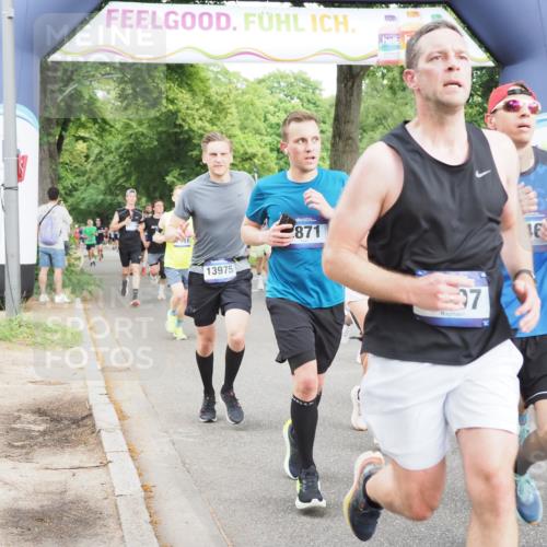 29.06.2025 - hella hamburg halbmarathon MichiJ http://msf.ph/oto/8283509 29.06.2025 10:32:27 Zwischen KM18-KM19 1220, 1697, 2365, 2707, 3004, 3021, 4310, 4981, 4999, 5231, 5476, 5624, 6991, 7005, 7191, 7322, 8722, 8871, 9374, 9444, 9633, 9931, 10193, 10246, 11648, 12657, 12711, 13807, 13975, 15280, 15535, 16549, 17376, 17406, 17729, 17977, 18107, 18437, 18464, 18691, 18765, 19206, 19210 meine-sportfotos.de