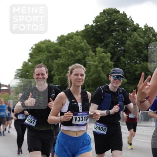 29.06.2025 - hella hamburg halbmarathon Jannik Wohlers http://msf.ph/oto/8283515 29.06.2025 10:35:23 Lombardsbrücke 1108, 1336, 1730, 2352, 2425, 2787, 2811, 2827, 3243, 3598, 3990, 4413, 4902, 5147, 6021, 6845, 6867, 7304, 7382, 8333, 9342, 9432, 9744, 9803, 9806, 9819, 10047, 10119, 10567, 10652, 11979, 12026, 12097, 12408, 12430, 12869, 13240, 13318, 13505, 13899, 14402, 14684, 15032, 15281, 15827, 15830, 16487, 17289, 17817, 17868, 17996, 18524, 18541, 18570, 18688 meine-sportfotos.de