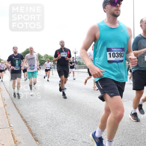 29.06.2025 - hella hamburg halbmarathon Lena Gebhardt http://msf.ph/oto/8283520 29.06.2025 10:35:27 Lombardsbrücke 15601, 15211, 8296, 10393, 6029, 11565, 1284, 1336, 1497, 1717, 1730, 1786, 1821, 1849, 2001, 2198, 2376, 2425, 2751, 2787, 3243, 3409, 3828, 3958, 4333, 4564, 4703, 4704, 4902, 4965, 5027, 5147, 5240, 5531, 5793, 6029, 6189, 6365, 6381, 6397, 6471, 6746, 6803, 6859, 6867, 7267, 7382, 7927, 8249, 8296, 8567, 9342, 9470, 9803, 9806, 9819, 10358, 10393, 10531, 10565, 10652, 11233, 11320, 11359, 11565, 11838, 11839, 11886, 12026, 12062, 12326 meine-sportfotos.de