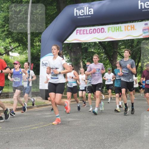 29.06.2025 - hella hamburg halbmarathon KatJ http://msf.ph/oto/8283524 29.06.2025 10:41:02 Zwischen KM18-KM19 1030, 1482, 1727, 1870, 2070, 2346, 2884, 2910, 3103, 3310, 5866, 6942, 6994, 7147, 7864, 8487 meine-sportfotos.de