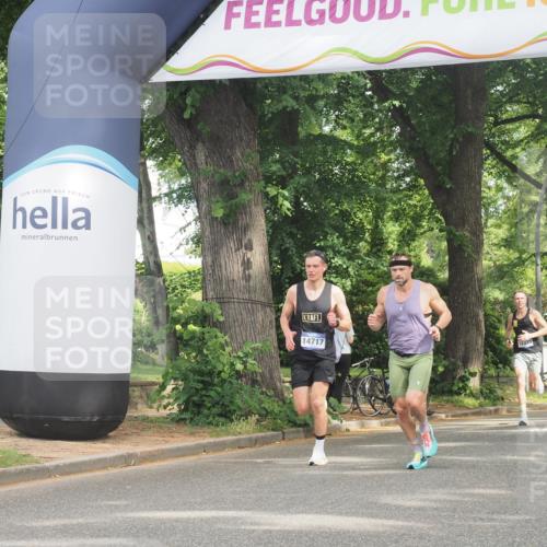 29.06.2025 - hella hamburg halbmarathon KatJ http://msf.ph/oto/8283602 29.06.2025 10:11:19 Zwischen KM18-KM19  meine-sportfotos.de