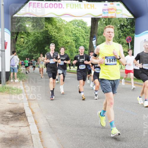 29.06.2025 - hella hamburg halbmarathon MichiJ http://msf.ph/oto/8283721 29.06.2025 10:32:29 Zwischen KM18-KM19 1220, 1468, 1941, 2365, 2402, 2707, 3004, 3021, 4981, 5231, 5476, 5624, 6991, 7005, 7191, 7322, 8871, 9444, 9633, 9931, 10193, 12657, 12711, 13975, 15280, 16549, 17376, 17406, 17729, 17977, 18107, 18437, 18464, 18560, 18691, 18765, 19206, 19207, 19210 meine-sportfotos.de