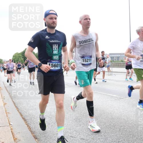 29.06.2025 - hella hamburg halbmarathon Lena Gebhardt http://msf.ph/oto/8283796 29.06.2025 10:35:29 Lombardsbrücke 11836, 15601, 6, 15211, 5531, 8249, 8793, 1284, 1336, 1497, 1717, 1730, 1786, 1821, 1849, 2001, 2198, 2376, 2425, 2751, 2787, 3243, 3409, 3828, 3958, 4333, 4564, 4703, 4704, 4902, 4965, 5027, 5147, 5240, 5531, 5793, 6029, 6189, 6365, 6381, 6471, 6746, 6803, 6859, 6867, 7267, 7382, 7927, 8249, 8296, 8567, 9342, 9470, 9803, 9806, 9819, 10358, 10393, 10531, 10565, 10652, 11233, 11320, 11359, 11565, 11838, 11839, 11886, 12026, 12062, 12326, 12408 meine-sportfotos.de