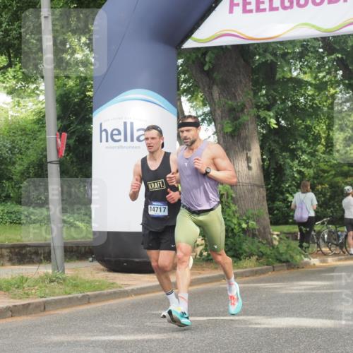 29.06.2025 - hella hamburg halbmarathon KatJ http://msf.ph/oto/8283807 29.06.2025 10:11:20 Zwischen KM18-KM19  meine-sportfotos.de