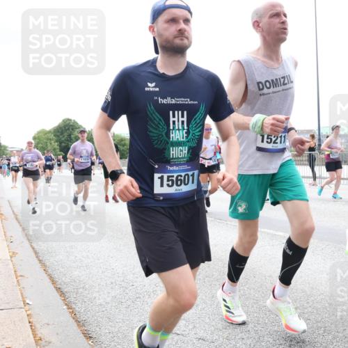 29.06.2025 - hella hamburg halbmarathon Lena Gebhardt http://msf.ph/oto/8283838 29.06.2025 10:35:29 Lombardsbrücke 11838, 24, 15601, 15211, 5531, 1717, 824, 1284, 1336, 1497, 1717, 1730, 1786, 1821, 1849, 2001, 2198, 2376, 2425, 2751, 2787, 3243, 3409, 3828, 3958, 4333, 4564, 4703, 4704, 4902, 4965, 5027, 5147, 5240, 5531, 5793, 6029, 6189, 6365, 6381, 6471, 6746, 6803, 6859, 6867, 7267, 7382, 7927, 8249, 8296, 8567, 9342, 9470, 9803, 9806, 9819, 10358, 10393, 10531, 10565, 10652, 11233, 11320, 11359, 11565, 11838, 11839, 11886, 12026, 12062, 12326, 12408 meine-sportfotos.de