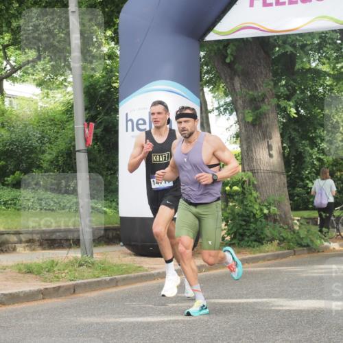 29.06.2025 - hella hamburg halbmarathon KatJ http://msf.ph/oto/8283841 29.06.2025 10:11:20 Zwischen KM18-KM19  meine-sportfotos.de