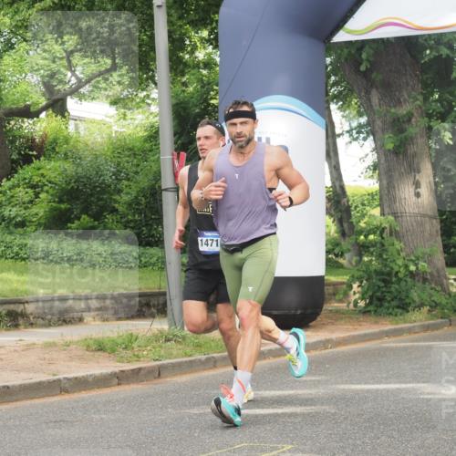 29.06.2025 - hella hamburg halbmarathon KatJ http://msf.ph/oto/8283909 29.06.2025 10:11:21 Zwischen KM18-KM19 12373 meine-sportfotos.de