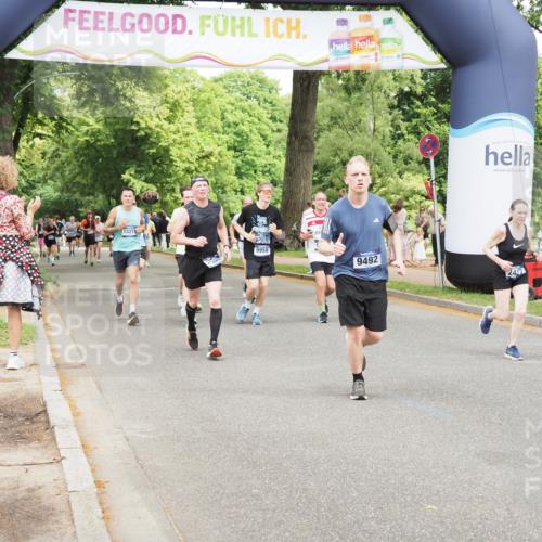 29.06.2025 - hella hamburg halbmarathon MichiJ http://msf.ph/oto/8283943 29.06.2025 10:58:27 Zwischen KM18-KM19 1245, 2309, 2427, 2721, 5069, 7195, 9019, 9492, 9951, 9958, 10589, 11598, 12893, 13242, 13673, 13674, 16020, 16491 meine-sportfotos.de