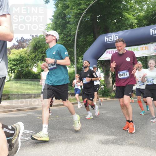 29.06.2025 - hella hamburg halbmarathon KatJ http://msf.ph/oto/8283967 29.06.2025 10:41:04 Zwischen KM18-KM19 1030, 1482, 1727, 1870, 2070, 2346, 2910, 3096, 3819, 5259, 5866, 6942, 7864, 8487 meine-sportfotos.de