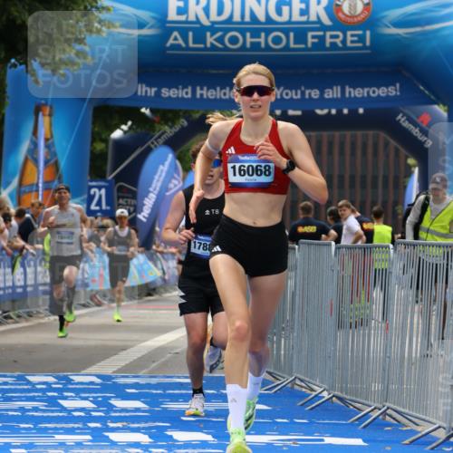 29.06.2025 - hella hamburg halbmarathon Strokosch-Dieckow http://msf.ph/oto/8284140 29.06.2025 10:22:01 Ziel 13751, 16068, 17886, 18693 meine-sportfotos.de