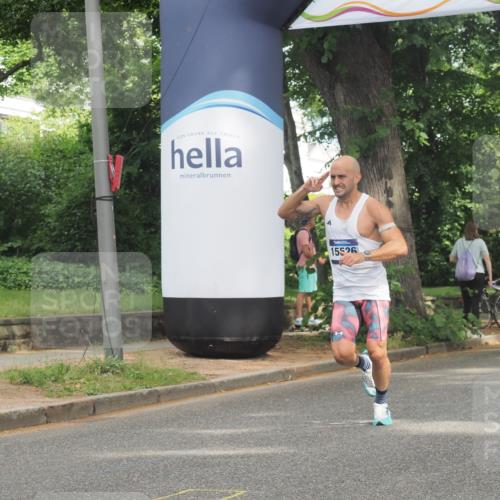 29.06.2025 - hella hamburg halbmarathon KatJ http://msf.ph/oto/8284204 29.06.2025 10:11:24 Zwischen KM18-KM19 12373 meine-sportfotos.de