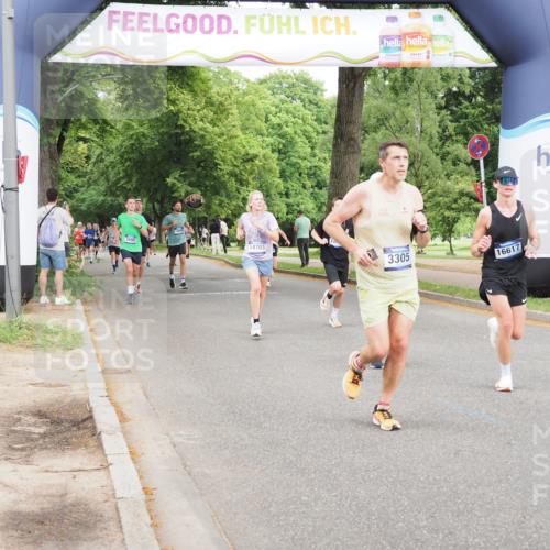 29.06.2025 - hella hamburg halbmarathon MichiJ http://msf.ph/oto/8284226 29.06.2025 10:32:34 Zwischen KM18-KM19 1468, 1782, 1941, 2365, 2402, 2707, 2816, 5231, 5624, 6991, 8871, 9633, 12657, 13421, 14703, 15225, 15280, 16617, 16720, 16893, 17097, 17120, 17406, 18464, 18560, 18942, 19207 meine-sportfotos.de