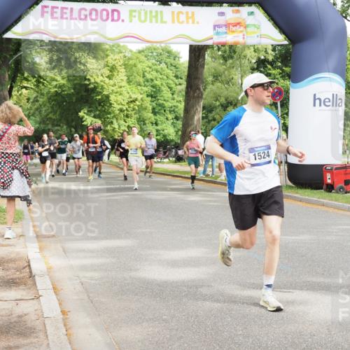 29.06.2025 - hella hamburg halbmarathon MichiJ http://msf.ph/oto/8284252 29.06.2025 10:58:31 Zwischen KM18-KM19 1524, 2309, 2427, 3650, 5069, 9019, 9492, 9951, 9958, 11598, 12572, 13215, 13673, 13674 meine-sportfotos.de