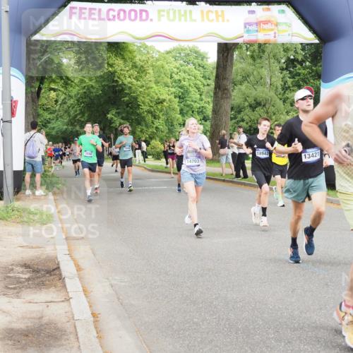29.06.2025 - hella hamburg halbmarathon MichiJ http://msf.ph/oto/8284288 29.06.2025 10:32:35 Zwischen KM18-KM19 1468, 1782, 1941, 2365, 2402, 2816, 5047, 5231, 6991, 9633, 13421, 14703, 15225, 15512, 16617, 16720, 16893, 17097, 17120, 17406, 18560, 18942, 19207 meine-sportfotos.de