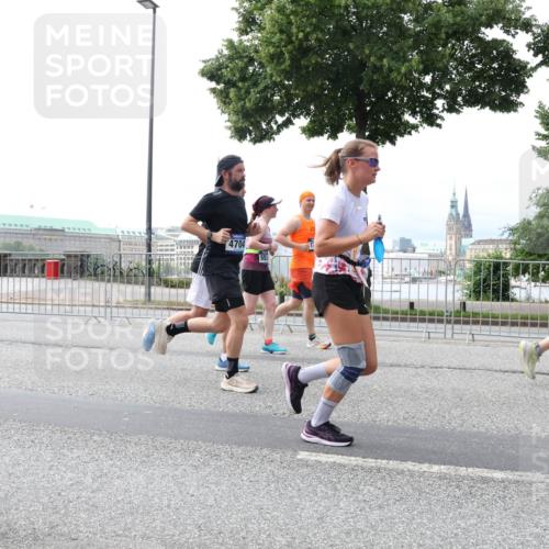 29.06.2025 - hella hamburg halbmarathon Lena Gebhardt http://msf.ph/oto/8284306 29.06.2025 10:35:31 Lombardsbrücke 18269, 4704, 550, 1108, 1284, 1336, 1497, 1717, 1730, 1786, 1821, 1849, 2001, 2198, 2376, 2425, 2751, 2787, 2811, 3243, 3409, 3828, 3958, 4333, 4564, 4703, 4704, 4902, 4965, 5027, 5147, 5240, 5531, 5793, 6021, 6029, 6189, 6365, 6381, 6471, 6746, 6803, 6859, 6867, 7267, 7304, 7382, 7927, 8249, 8296, 8333, 8567, 9342, 9470, 9803, 9806, 9819, 10393, 10531, 10565, 10652, 11233, 11320, 11359, 11565, 11838, 11839, 11886, 12026, 12062, 12326, 12408 meine-sportfotos.de