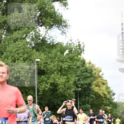 29.06.2025 - hella hamburg halbmarathon Dr. Thomas Lammeyer http://msf.ph/oto/8284315 29.06.2025 10:36:59 Kennedybrücke 1237, 1647, 1732, 1879, 2059, 2384, 2959, 3221, 3391, 3422, 3653, 3660, 3670, 3708, 3753, 4030, 4096, 4555, 5110, 5156, 5581, 6861, 7135, 7531, 7749, 7750, 7789, 8170, 8839, 8840, 8914, 9010, 9034, 9471, 9542, 9765, 9768, 9812, 10002, 10203, 10470, 10624, 10770, 11076 meine-sportfotos.de