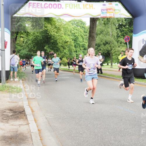 29.06.2025 - hella hamburg halbmarathon MichiJ http://msf.ph/oto/8284356 29.06.2025 10:32:35 Zwischen KM18-KM19 1468, 1782, 1941, 2365, 2402, 2816, 5047, 5231, 6991, 9633, 13421, 14703, 15225, 15512, 16617, 16720, 16893, 17097, 17120, 17406, 18560, 18942, 19207 meine-sportfotos.de