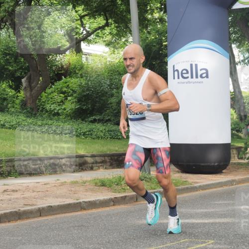 29.06.2025 - hella hamburg halbmarathon KatJ http://msf.ph/oto/8284418 29.06.2025 10:11:24 Zwischen KM18-KM19 12373 meine-sportfotos.de