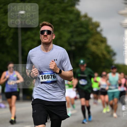 29.06.2025 - hella hamburg halbmarathon Dr. Thomas Lammeyer http://msf.ph/oto/8284431 29.06.2025 10:15:54 Kennedybrücke 1062, 1790, 2661, 3746, 3837, 4499, 6966, 7370, 7474, 8368, 9119, 9253, 9254, 9405, 10042 meine-sportfotos.de