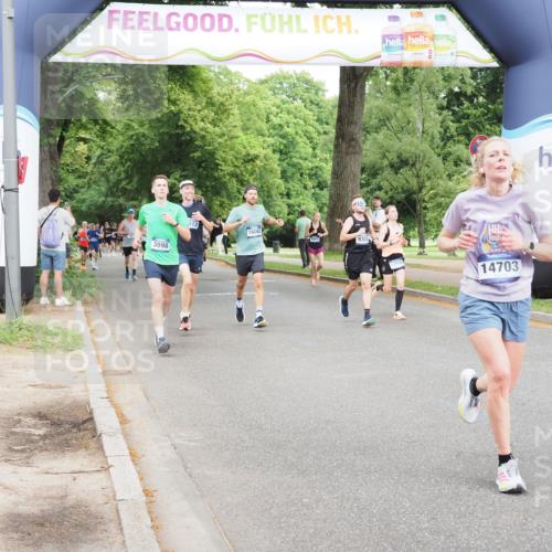 29.06.2025 - hella hamburg halbmarathon MichiJ http://msf.ph/oto/8284437 29.06.2025 10:32:36 Zwischen KM18-KM19 1468, 1782, 1941, 2402, 2816, 5047, 9302, 13421, 14703, 15225, 15512, 16617, 16720, 16893, 17097, 17120, 18560, 18942, 19207 meine-sportfotos.de