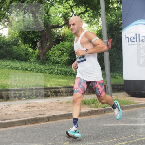 29.06.2025 - hella hamburg halbmarathon KatJ http://msf.ph/oto/8284459 29.06.2025 10:11:24 Zwischen KM18-KM19 12373 meine-sportfotos.de