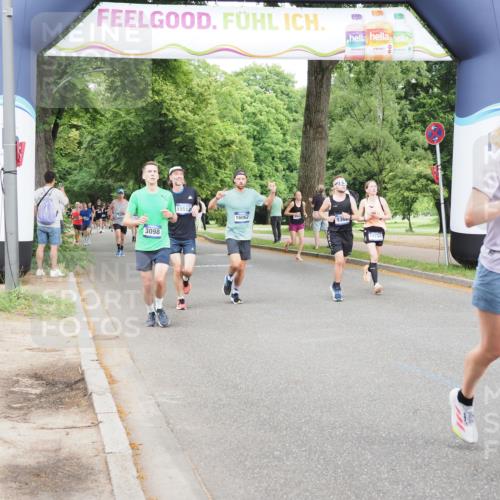 29.06.2025 - hella hamburg halbmarathon MichiJ http://msf.ph/oto/8284465 29.06.2025 10:32:36 Zwischen KM18-KM19 1468, 1782, 1941, 2402, 2816, 5047, 9302, 13421, 14703, 15225, 15512, 16617, 16720, 16893, 17097, 17120, 18560, 18942, 19207 meine-sportfotos.de