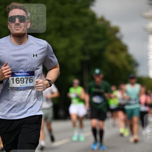 29.06.2025 - hella hamburg halbmarathon Dr. Thomas Lammeyer http://msf.ph/oto/8284564 29.06.2025 10:15:55 Kennedybrücke 1062, 1790, 2661, 3746, 3837, 4499, 6966, 7370, 7474, 8207, 8368, 9119, 9253, 9254, 9405, 10042 meine-sportfotos.de