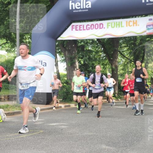 29.06.2025 - hella hamburg halbmarathon KatJ http://msf.ph/oto/8284567 29.06.2025 10:41:15 Zwischen KM18-KM19 1422, 1442, 2630, 3059, 4587, 6374, 8698 meine-sportfotos.de