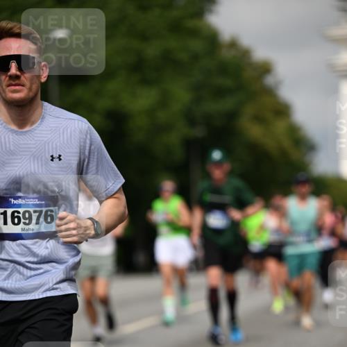 29.06.2025 - hella hamburg halbmarathon Dr. Thomas Lammeyer http://msf.ph/oto/8284576 29.06.2025 10:15:55 Kennedybrücke 1062, 1790, 2661, 3746, 3837, 4499, 6966, 7370, 7474, 8207, 8368, 9119, 9253, 9254, 9405, 10042 meine-sportfotos.de