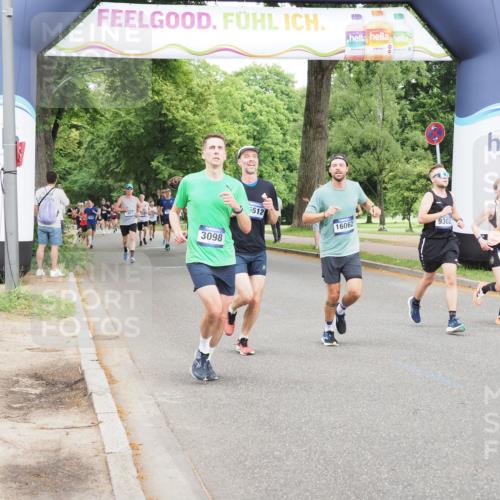 29.06.2025 - hella hamburg halbmarathon MichiJ http://msf.ph/oto/8284582 29.06.2025 10:32:37 Zwischen KM18-KM19 1468, 1782, 2816, 3098, 5047, 9302, 13421, 14703, 15225, 15512, 16617, 16720, 16893, 17097, 17120, 17748, 18560, 18942, 19207 meine-sportfotos.de