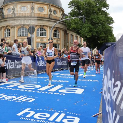 29.06.2025 - hella hamburg halbmarathon Strokosch-Dieckow http://msf.ph/oto/8284614 29.06.2025 10:47:27 Ziel 51, 1012, 1070, 1592, 1696, 2274, 2284, 2839, 2864, 2869, 2953, 3304, 5532, 5650, 5889, 6009, 8023, 8234, 8693, 8852, 8927, 9305, 10423, 11021, 11077, 11491, 12870, 13223, 13303, 13782, 15350, 15479, 15611, 15923, 16089, 16819, 17846, 17905, 18104, 18758, 18974, 19181 meine-sportfotos.de