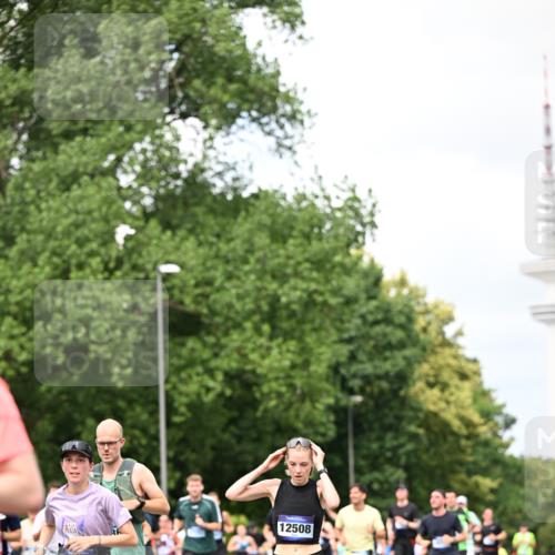 29.06.2025 - hella hamburg halbmarathon Dr. Thomas Lammeyer http://msf.ph/oto/8284630 29.06.2025 10:37:00 Kennedybrücke 1237, 1647, 1732, 1879, 2059, 2384, 2959, 3221, 3391, 3422, 3653, 3660, 3670, 3708, 3753, 4030, 4096, 4555, 5110, 5156, 5581, 6861, 7135, 7531, 7749, 7750, 8170, 8595, 8839, 8840, 9010, 9034, 9289, 9471, 9542, 9768, 9812, 10002, 10203, 10470, 10624, 10770, 11076 meine-sportfotos.de