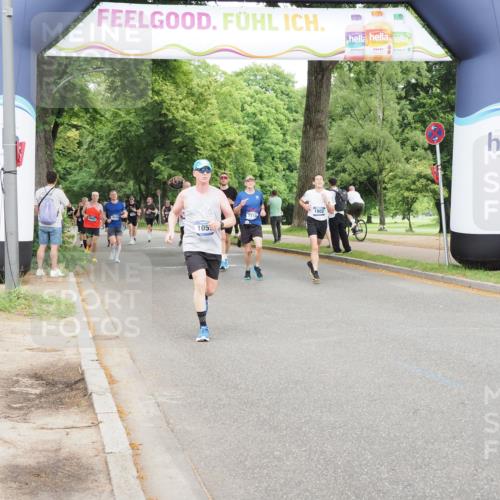 29.06.2025 - hella hamburg halbmarathon MichiJ http://msf.ph/oto/8284638 29.06.2025 10:32:41 Zwischen KM18-KM19 3098, 5047, 6903, 7710, 9302, 13421, 14703, 15225, 15512, 16062, 17748, 18942 meine-sportfotos.de