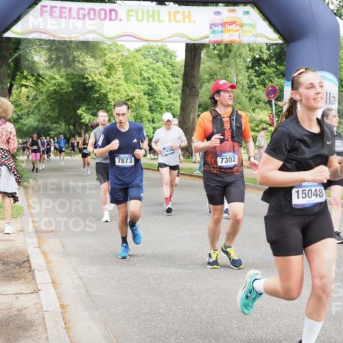 29.06.2025 - hella hamburg halbmarathon MichiJ http://msf.ph/oto/8284669 29.06.2025 10:58:38 Zwischen KM18-KM19 2046, 6742, 7302, 7873, 8051, 9113, 9657, 12417, 15048, 17942, 19248 meine-sportfotos.de