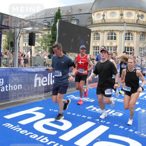 29.06.2025 - hella hamburg halbmarathon Michael Strokosch http://msf.ph/oto/8284680 29.06.2025 10:55:14 Ziel 1549, 1628, 2119, 2448, 3041, 3945, 4903, 6355, 6891, 8973, 9361, 9380, 10188, 10191, 10192, 10582, 11747, 11976, 12248, 12961, 14834, 15854, 16108, 16521, 16630, 18031, 18966 meine-sportfotos.de