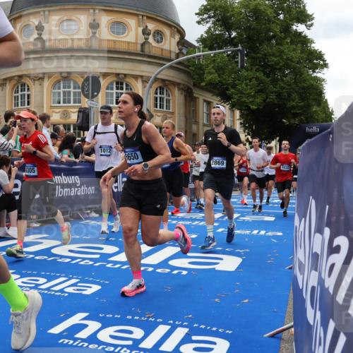 29.06.2025 - hella hamburg halbmarathon Strokosch-Dieckow http://msf.ph/oto/8284720 29.06.2025 10:47:29 Ziel 51, 1012, 1070, 1320, 1592, 1696, 2274, 2284, 2839, 2869, 2953, 3304, 5532, 5650, 5889, 6009, 8023, 8234, 8693, 8852, 8927, 9305, 10423, 10969, 11021, 11077, 11491, 12870, 13223, 13303, 14618, 14619, 15350, 15451, 15479, 15923, 16819, 17846, 17905, 18104, 18758, 18970, 18974, 19181 meine-sportfotos.de