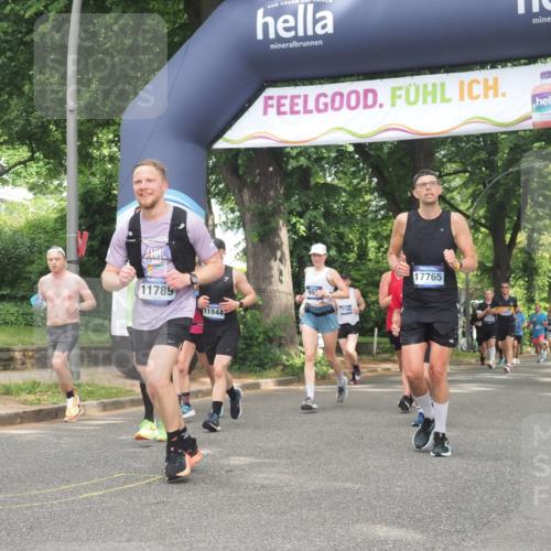 29.06.2025 - hella hamburg halbmarathon KatJ http://msf.ph/oto/8284760 29.06.2025 10:41:16 Zwischen KM18-KM19 1422, 1442, 2630, 4587, 6374, 6938, 8698 meine-sportfotos.de