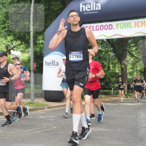 29.06.2025 - hella hamburg halbmarathon KatJ http://msf.ph/oto/8284840 29.06.2025 10:41:17 Zwischen KM18-KM19 1422, 1442, 2630, 4587, 6374, 6938, 8698 meine-sportfotos.de