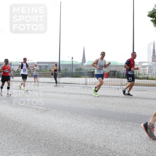 29.06.2025 - hella hamburg halbmarathon Lena Gebhardt http://msf.ph/oto/8284902 29.06.2025 10:35:33 Lombardsbrücke 10531, 17843, 0710, 18269, 71, 19, 1108, 1336, 1497, 1717, 1730, 1786, 1821, 2001, 2198, 2352, 2376, 2425, 2751, 2787, 2811, 3243, 3828, 3958, 4333, 4564, 4703, 4704, 4902, 4965, 5027, 5147, 5240, 5531, 5793, 6021, 6029, 6189, 6365, 6381, 6471, 6746, 6803, 6859, 6867, 7267, 7304, 7382, 7927, 8249, 8296, 8333, 8567, 9342, 9470, 9803, 9806, 9819, 10393, 10531, 10565, 10652, 11233, 11320, 11359, 11565, 11838, 11839, 11886, 12026, 12062, 12326, 12408 meine-sportfotos.de