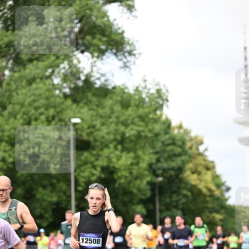 29.06.2025 - hella hamburg halbmarathon Dr. Thomas Lammeyer http://msf.ph/oto/8284930 29.06.2025 10:37:01 Kennedybrücke 1237, 1647, 1732, 1879, 2059, 2384, 2959, 3221, 3391, 3422, 3653, 3660, 3670, 3708, 3753, 4030, 4096, 4555, 5110, 5156, 5581, 6861, 7135, 7531, 7749, 7750, 8170, 8595, 8839, 9034, 9289, 9471, 9542, 9768, 9780, 9812, 10002, 10203, 10470, 10770, 11076 meine-sportfotos.de