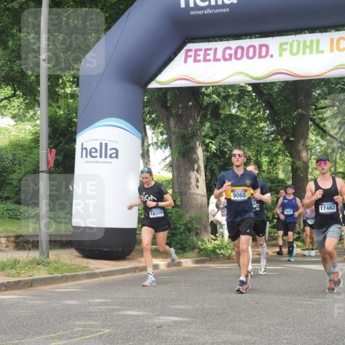 29.06.2025 - hella hamburg halbmarathon KatJ http://msf.ph/oto/8284935 29.06.2025 10:41:20 Zwischen KM18-KM19 1422, 2630, 4587, 6374, 6938, 8698 meine-sportfotos.de