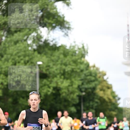 29.06.2025 - hella hamburg halbmarathon Dr. Thomas Lammeyer http://msf.ph/oto/8285038 29.06.2025 10:37:02 Kennedybrücke 1237, 1647, 1732, 1879, 2059, 2384, 2959, 3221, 3391, 3422, 3653, 3660, 3670, 3708, 3753, 4030, 4096, 4555, 5110, 5156, 5581, 6861, 7135, 7531, 7749, 7750, 8170, 8595, 8839, 9034, 9289, 9471, 9542, 9768, 9780, 9812, 10002, 10203, 10770, 11076 meine-sportfotos.de