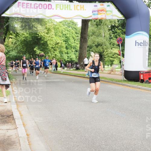 29.06.2025 - hella hamburg halbmarathon MichiJ http://msf.ph/oto/8285078 29.06.2025 10:58:43 Zwischen KM18-KM19 3939, 6742, 7302, 7873, 8051, 9657, 12417, 15048, 16473, 19248 meine-sportfotos.de