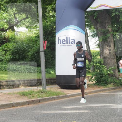 29.06.2025 - hella hamburg halbmarathon KatJ http://msf.ph/oto/8285152 29.06.2025 10:11:29 Zwischen KM18-KM19 12373, 6530 meine-sportfotos.de