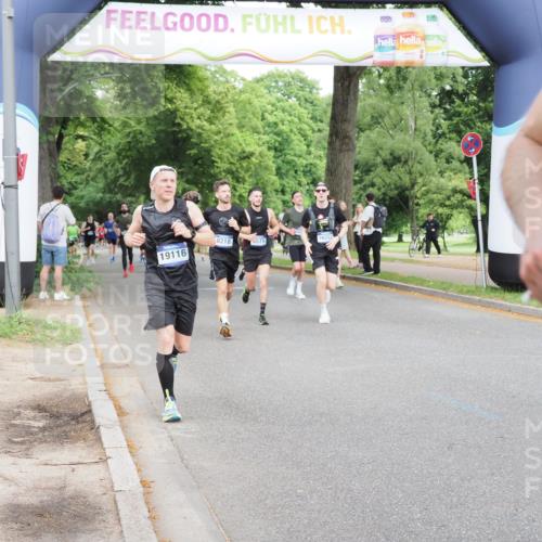 29.06.2025 - hella hamburg halbmarathon MichiJ http://msf.ph/oto/8285189 29.06.2025 10:32:48 Zwischen KM18-KM19 1057, 1391, 1902, 4691, 5648, 6575, 7710, 8218, 12159, 16316, 17912, 18539, 19116 meine-sportfotos.de