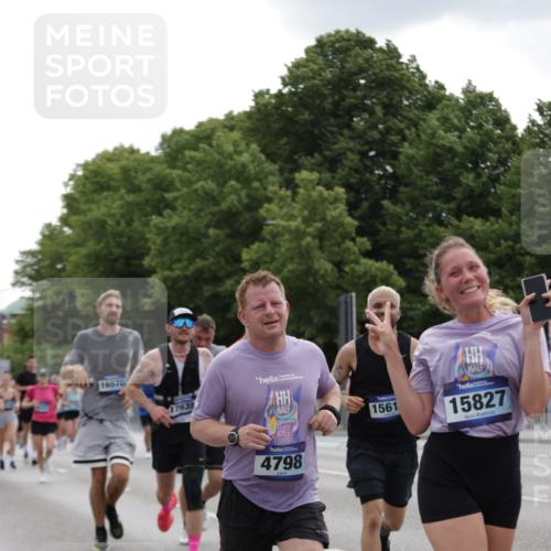 29.06.2025 - hella hamburg halbmarathon Jannik Wohlers http://msf.ph/oto/8285306 29.06.2025 10:35:34 Lombardsbrücke 1036, 1108, 1183, 1775, 1780, 2352, 2520, 2811, 2827, 2870, 3401, 3598, 3877, 3990, 4326, 4413, 4798, 6021, 6184, 6845, 7304, 8333, 8356, 8947, 9432, 9744, 10047, 10119, 10567, 11187, 11198, 11979, 12097, 12342, 12408, 12430, 12869, 13318, 13492, 13602, 14134, 14189, 14249, 14251, 14955, 15248, 15281, 15612, 15827, 15830, 15876, 16487, 16570, 16571, 17635, 18541, 18570, 18688 meine-sportfotos.de