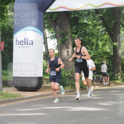 29.06.2025 - hella hamburg halbmarathon KatJ http://msf.ph/oto/8285315 29.06.2025 10:11:30 Zwischen KM18-KM19 6530 meine-sportfotos.de