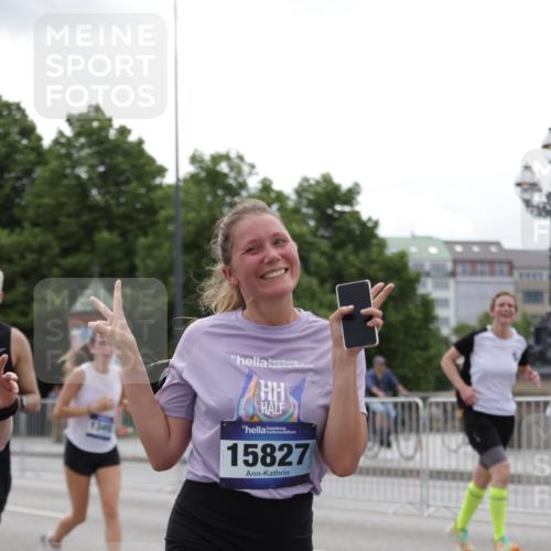 29.06.2025 - hella hamburg halbmarathon Jannik Wohlers http://msf.ph/oto/8285379 29.06.2025 10:35:35 Lombardsbrücke 1008, 1010, 1036, 1108, 1183, 1775, 1780, 2352, 2520, 2811, 2827, 2870, 3401, 3598, 3877, 3990, 4326, 4413, 4798, 5666, 6021, 6184, 6845, 7086, 7275, 7304, 8333, 8356, 8947, 9432, 9744, 10047, 10119, 10567, 11187, 11198, 11979, 12097, 12342, 12430, 12869, 13492, 13602, 14134, 14189, 14249, 14251, 14955, 15078, 15248, 15281, 15612, 15827, 15830, 15876, 16570, 16571, 17635, 18541, 18688 meine-sportfotos.de