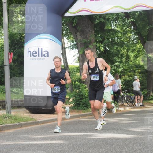29.06.2025 - hella hamburg halbmarathon KatJ http://msf.ph/oto/8285397 29.06.2025 10:11:31 Zwischen KM18-KM19 6530 meine-sportfotos.de