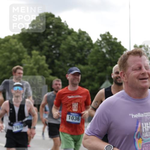 29.06.2025 - hella hamburg halbmarathon Jannik Wohlers http://msf.ph/oto/8285416 29.06.2025 10:35:35 Lombardsbrücke 1008, 1010, 1036, 1108, 1183, 1775, 1780, 2352, 2520, 2811, 2827, 2870, 3401, 3598, 3877, 3990, 4326, 4413, 4798, 5666, 6021, 6184, 6845, 7086, 7275, 7304, 8333, 8356, 8947, 9432, 9744, 10047, 10119, 10567, 11187, 11198, 11979, 12097, 12342, 12430, 12869, 13492, 13602, 14134, 14189, 14249, 14251, 14955, 15078, 15248, 15281, 15612, 15827, 15830, 15876, 16570, 16571, 17635, 18541, 18688 meine-sportfotos.de